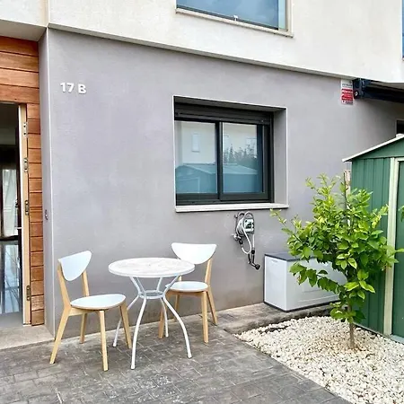 Moderno Con Piscina En - Roige Bahia Apartment
