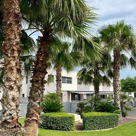 Apartment Moderno Con Piscina En - Roige Bahia